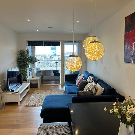Luxury 3 Bedroom Flat In Stratford, London Exteriör bild