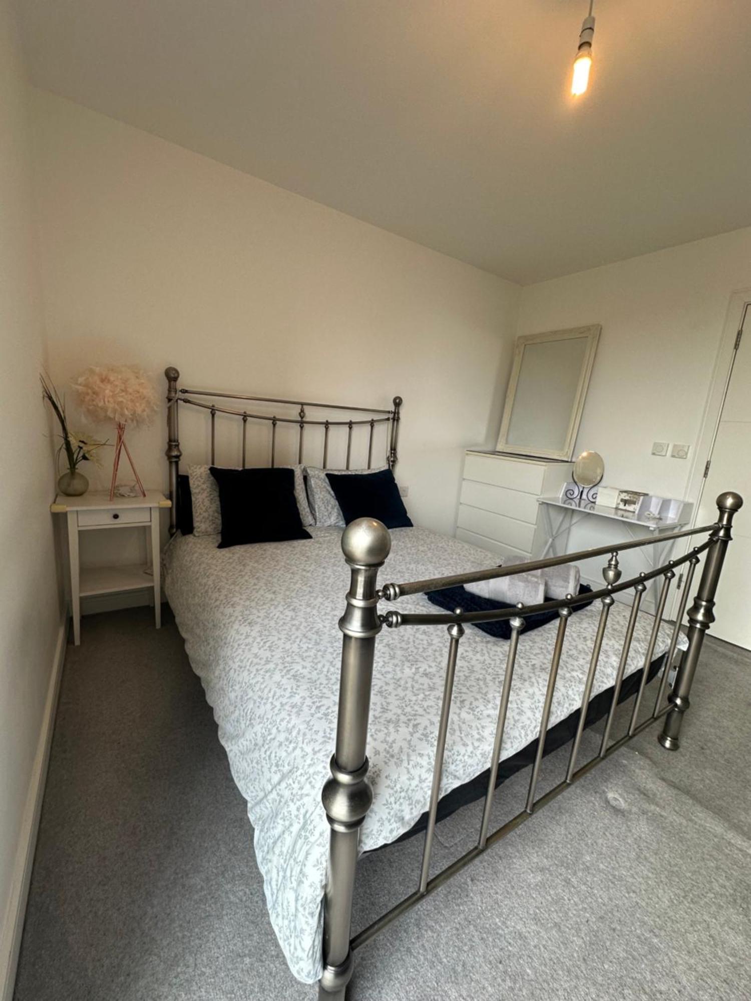 Luxury 3 Bedroom Flat In Stratford, London Exteriör bild