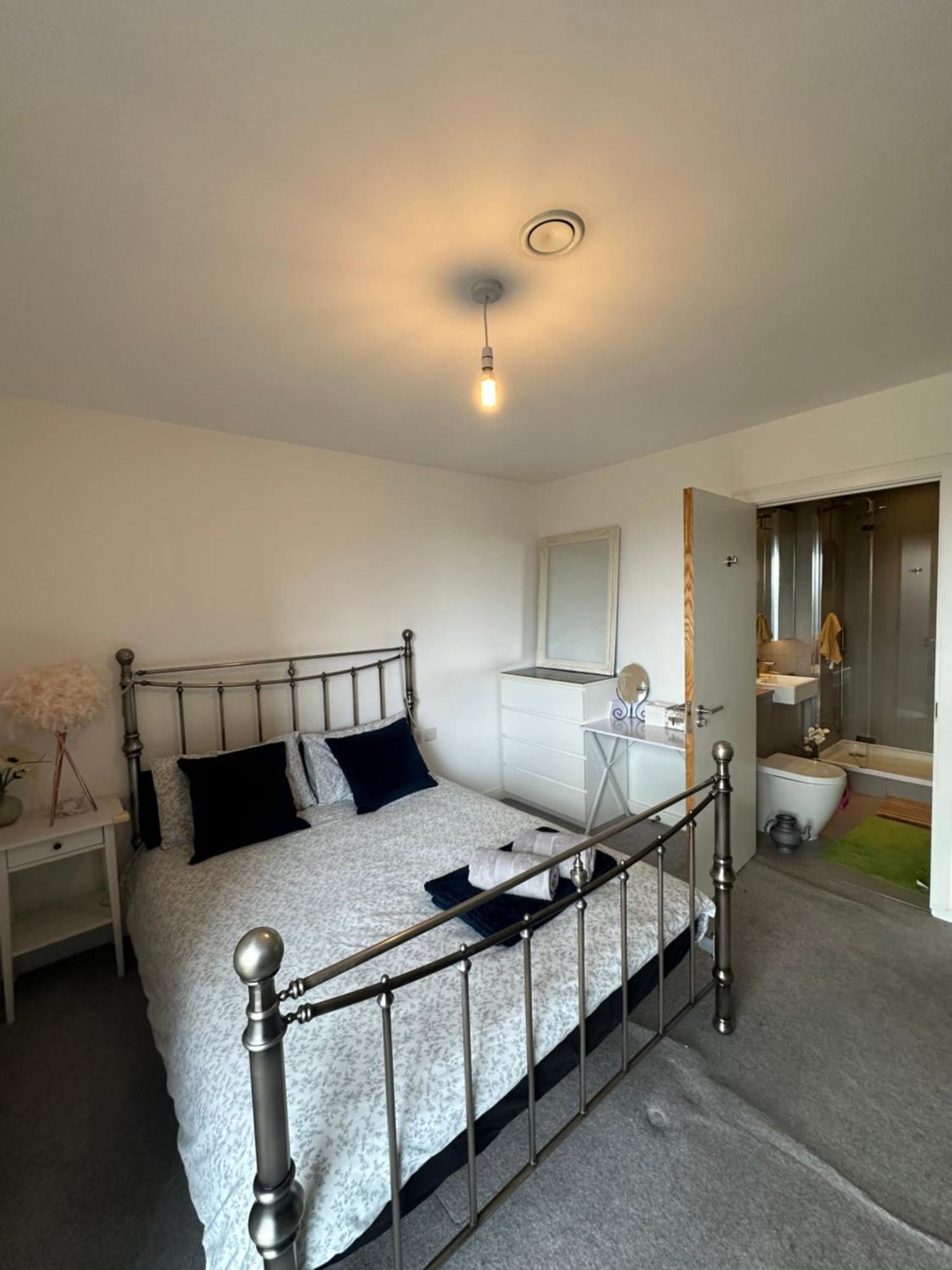Luxury 3 Bedroom Flat In Stratford, London Exteriör bild