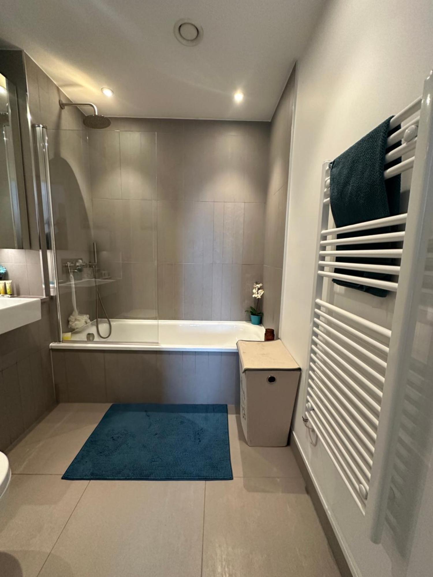 Luxury 3 Bedroom Flat In Stratford, London Exteriör bild