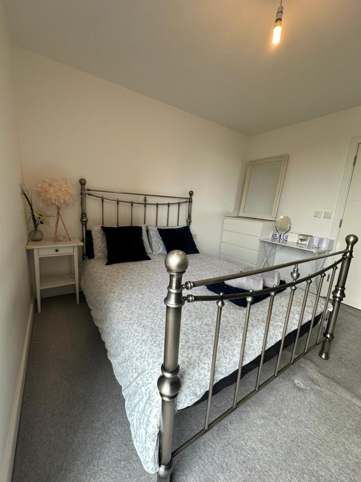 Luxury 3 Bedroom Flat In Stratford, London Exteriör bild