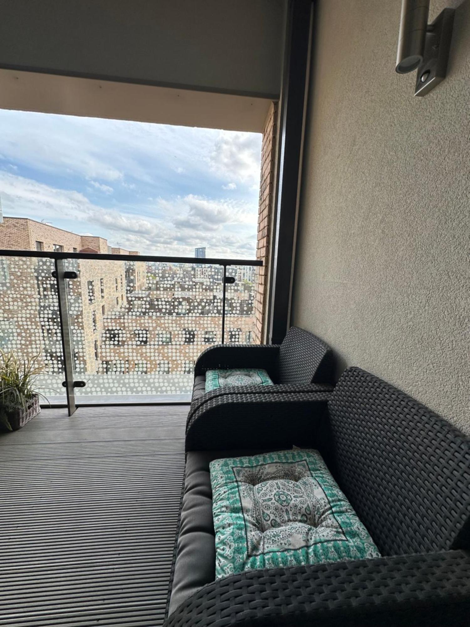 Luxury 3 Bedroom Flat In Stratford, London Exteriör bild